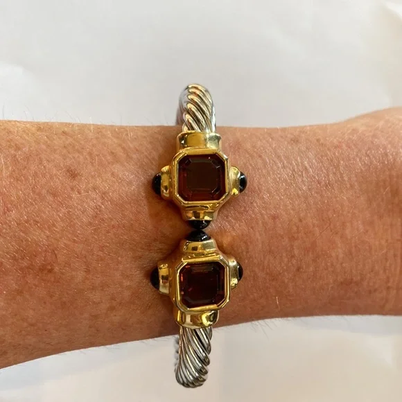 Hinged Fashion Silver and Gold Cuff Bracelet! - Picture 3 of 5